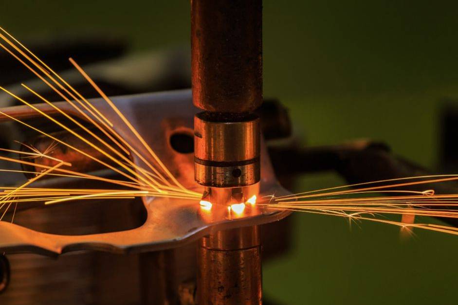What is Spot Welding: Definition, Benefits, and Detailed Process